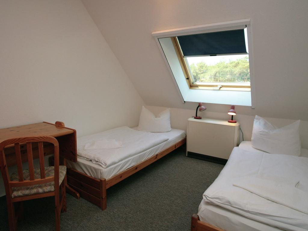 Ferienhaus Cozy In Dierhagen With Terrace Rostock